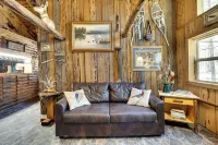 Remote Escape Klamath Falls Cabin by Lake and Hikes - 4-Star