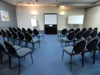 Adelaide Riviera Hotel