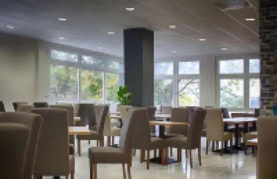 阿斯洛斯酒店 鄰近Paramana Square of Thermi的酒店