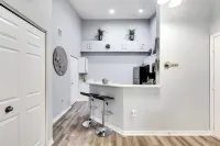 2Bedroom 2Bath Water View Apartment