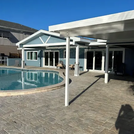 Spacious 4-bedroom house in beautiful Hernando Beach with WiFi, pool, sleeps 8