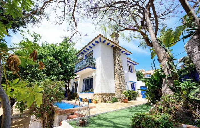 Blue Castle GuestHouse