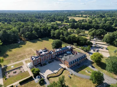 Warbrook House Heritage Hotel Отели рядом с достопримечательностью «Sherfield Park»