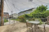 Baltimore Townhome Near Oriole Park w/ A/C!