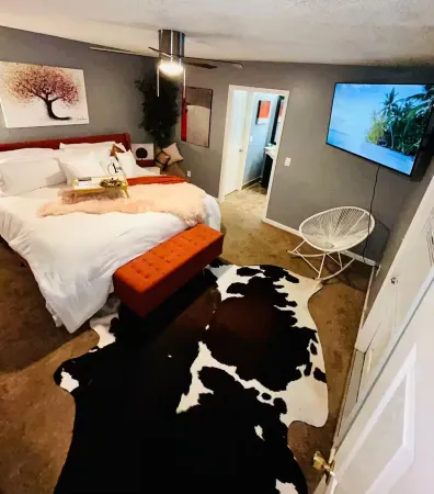 3-bedroom house with pool in hometown Dothan.