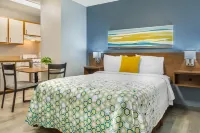 HomeTowne Studios & Suites Greensboro - Pet friendly