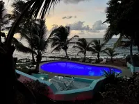 Cane Bay Area 2-bedroom gorgeous oceanfront condo @ SeaClusion  Condominiums - piscina