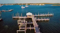 Sea cottage 2/1 in white sound on GTC Abaco Bahamas full kitchen, AC & WiFi