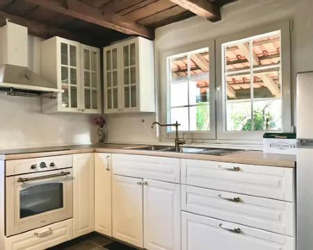 Apartment Lucy 1, Milna, Island Brac, Croatia Hotels in Milna