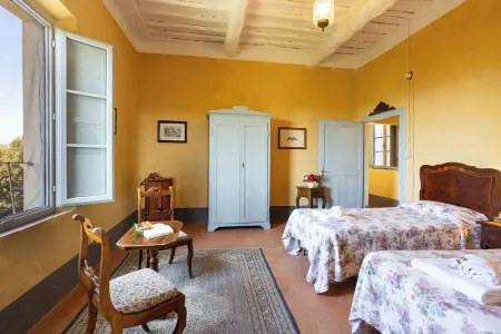 Camere All'ultimo Piano di una Villa Rinascimentale Toscana