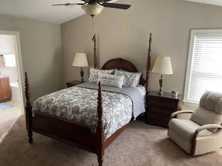 Cheerful 3 bedroom 2 1/2 bath private home with a pool