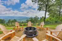Mtn-View Gem: Flat Rock Retreat w/ Deck & Grill! - Wifi