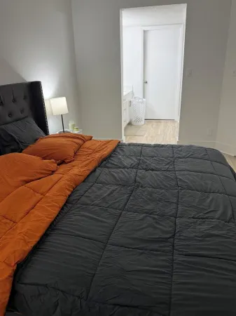 Spacious Master Suite Near Hard Rock & Sawgrass Comfort, Style & Prime Location!