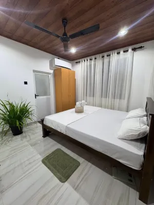 Cealora Resort Hotels near Dambulla Somawathi Stupa