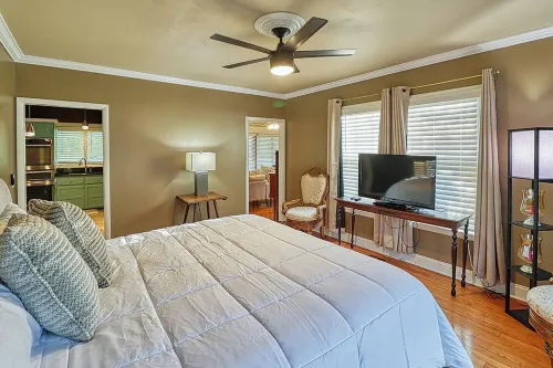 Spacious 4-Bedroom Historical Home w/modern comforts in Old Town McAlester, OK.