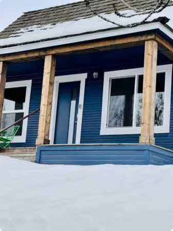 Experience Urban Luxury at Its Finest – Rent Your Dream Downtown Oasis Today! Отели в г. Веначи