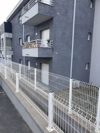 Studio Dans Résidence Récente