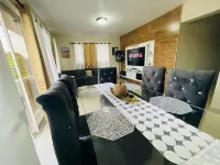 hot whater,Condo 3 BD APT | internet 2 free parking , A/C , wifi