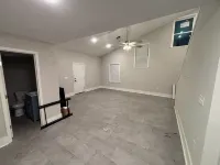 Spacious 3-bedroom corporate apartment with WiFi, AC in lovely Kenner