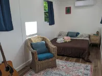 Salt Pond Bay Glamping Site With AC 센트럴 호텔