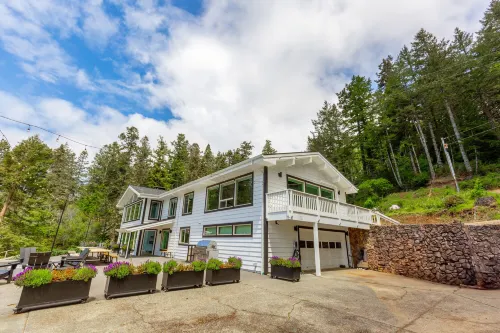 Mervue Estate at Crook Point - Pet friendly
