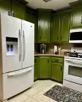 30 + day rental; Bamboo Flair 2 BR 2 BTH apartment; pets ok; close to hospitals