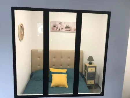 Super Studio Refait à Neuf Avec Terrasse +jardin Отели в г. Фижак