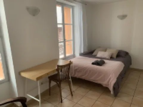 Chic & cozy city center apartment