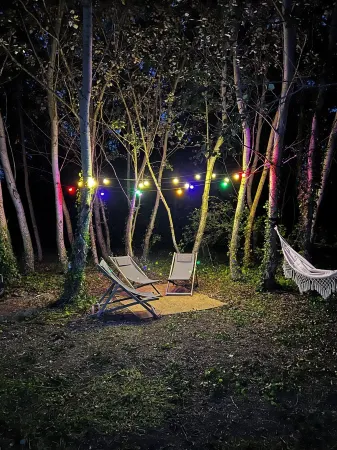 Studio equipped Verde "Au Bout Du Chemin", Domaine de Bournissac, Noves Отели в г. Нов