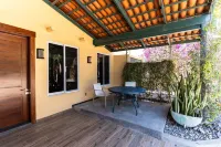 Villas Escondido, Villa #1 one Bed. Suite Only 3 km-2ml to beach and shopping. Hotels in Bahia de Banderas