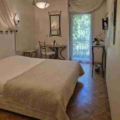 Logis Hôtel les Norias Rooms