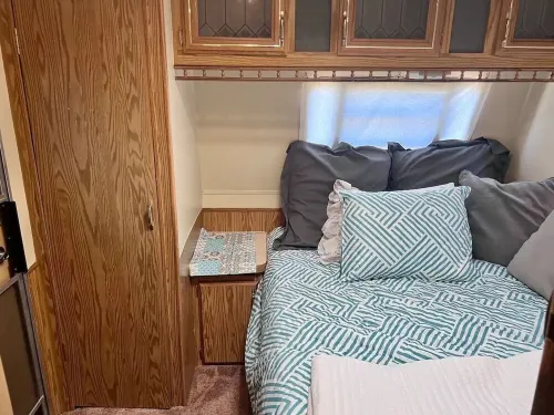Delightful tiny home/rv With shower