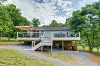 Mountain Views in Buena Vista Farm - Unit A