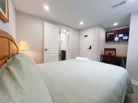 Cozy Rooms Near Subway