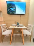 Nice, Fresh, Modern, Cozy and Quiet 1 One bedroom condo with Wifi Internet