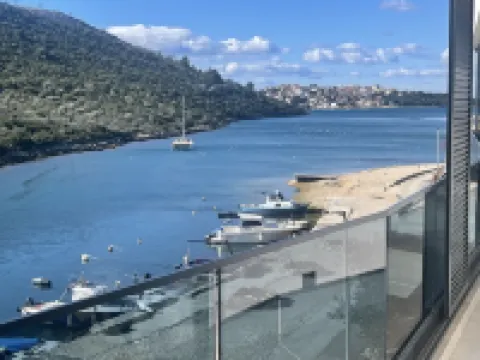 Villa 11/C6 Rogoznica Sea Front 羅戈茲尼察酒店