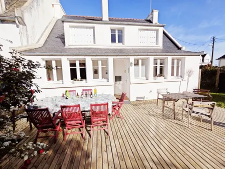 Ker Gwelika - Maison Familiale Отели в г. Карантек