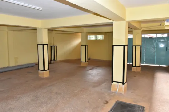 Calmclean and relaxing place to be located immediate to shopping center welcome