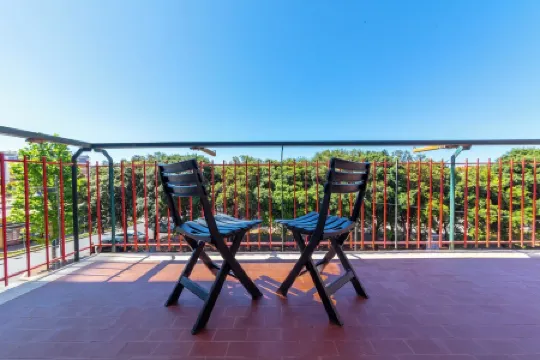 You are 100 meters from the sea!