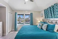 ★Remodeled tropical delight townhome★private plunge pool close to fun activities