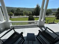 NEW ON VRBO Mountain view Grand 6BR 3BA Large Home in LaVale, 15min to Rocky Gap