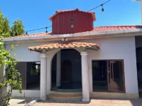 Rancho Guadalajara 2BR Beach Retreat w/ AC – Near El Tunco & Punta Roca