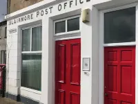 Comfortable  studio apartment Blairmore near Dunoon. Views to Pier & Loch Long. ダヌーンのホテル