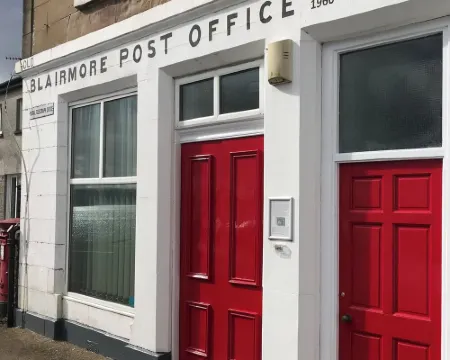 Comfortable  studio apartment Blairmore near Dunoon. Views to Pier & Loch Long. Hotels in Dunoon