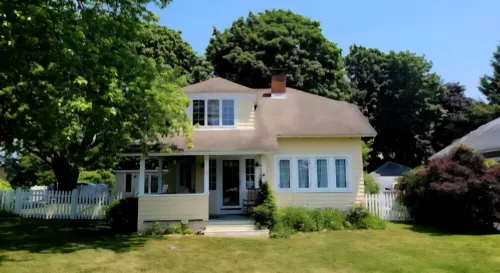 Available July 1, 2025 2 week or monthly. Hotels in Madison