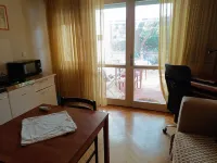 Charming 1-bedroom apartment in lovely Split with WiFi, AC