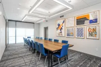 Holiday Inn Express & Suites Cedar Rapids NE - Marion by IHG - 3 tähden