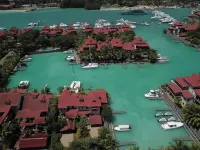 Eden Island Apartment, beach at 90 meters, garden, golfcar, Kayaks