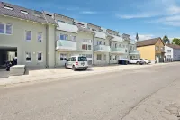 Welcome to our stylish new construction vacation home in Dasing!