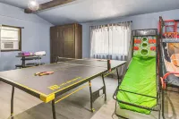 Lake View & Game Room on 3 1/2 Acres, Near Marina